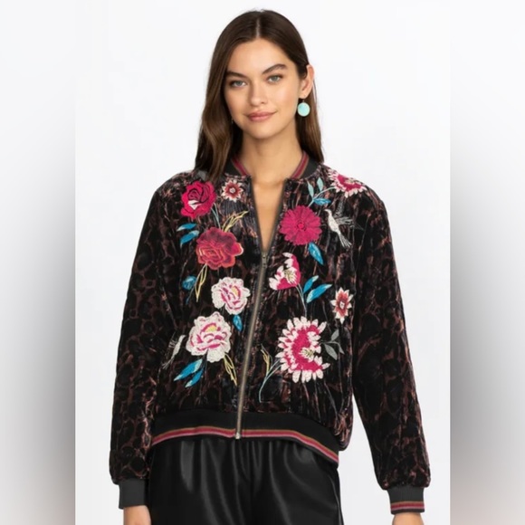 Johnny Was Jackets & Blazers - NWT JOHNNY WAS JUNIA VELVET QUILTED BOMBER JACKET ZIP FRONT, EMBROIDERED, SZ L
